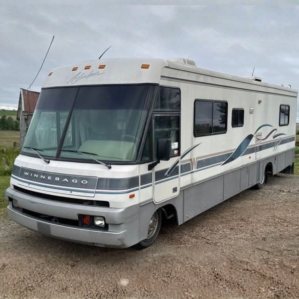 Discovering Affordable RVs Through Seized Auctions