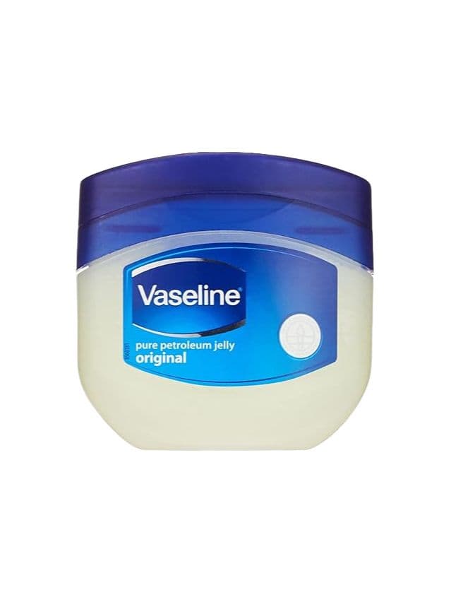 How to Use Vaseline for Fine Lines – Benefits and Risks Explained